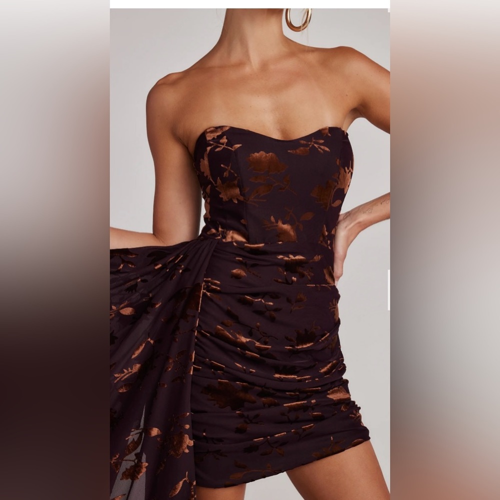 Strapless mini cocktail dress. Never been worn!